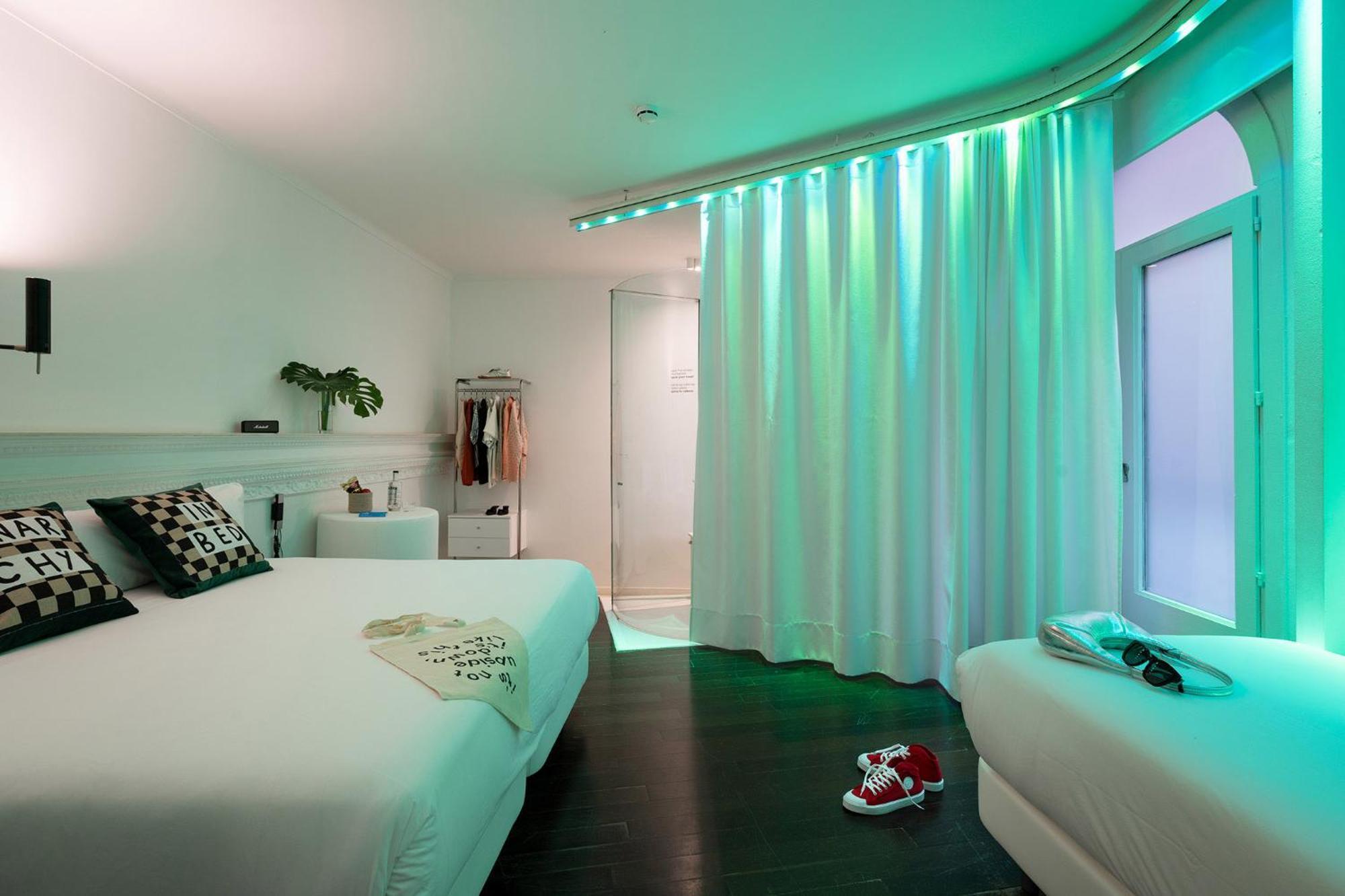 Chic & Basic Born Boutique Hotel Барселона Экстерьер фото