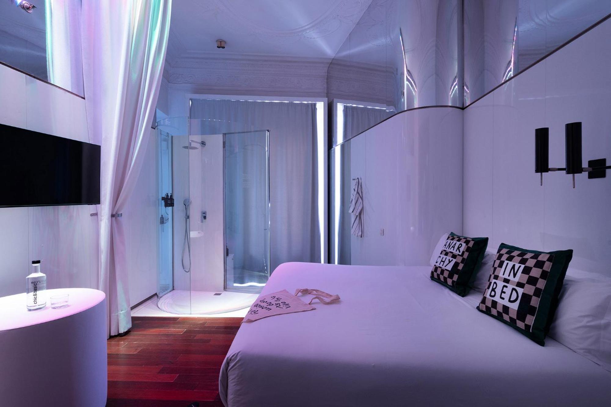 Chic & Basic Born Boutique Hotel Барселона Экстерьер фото
