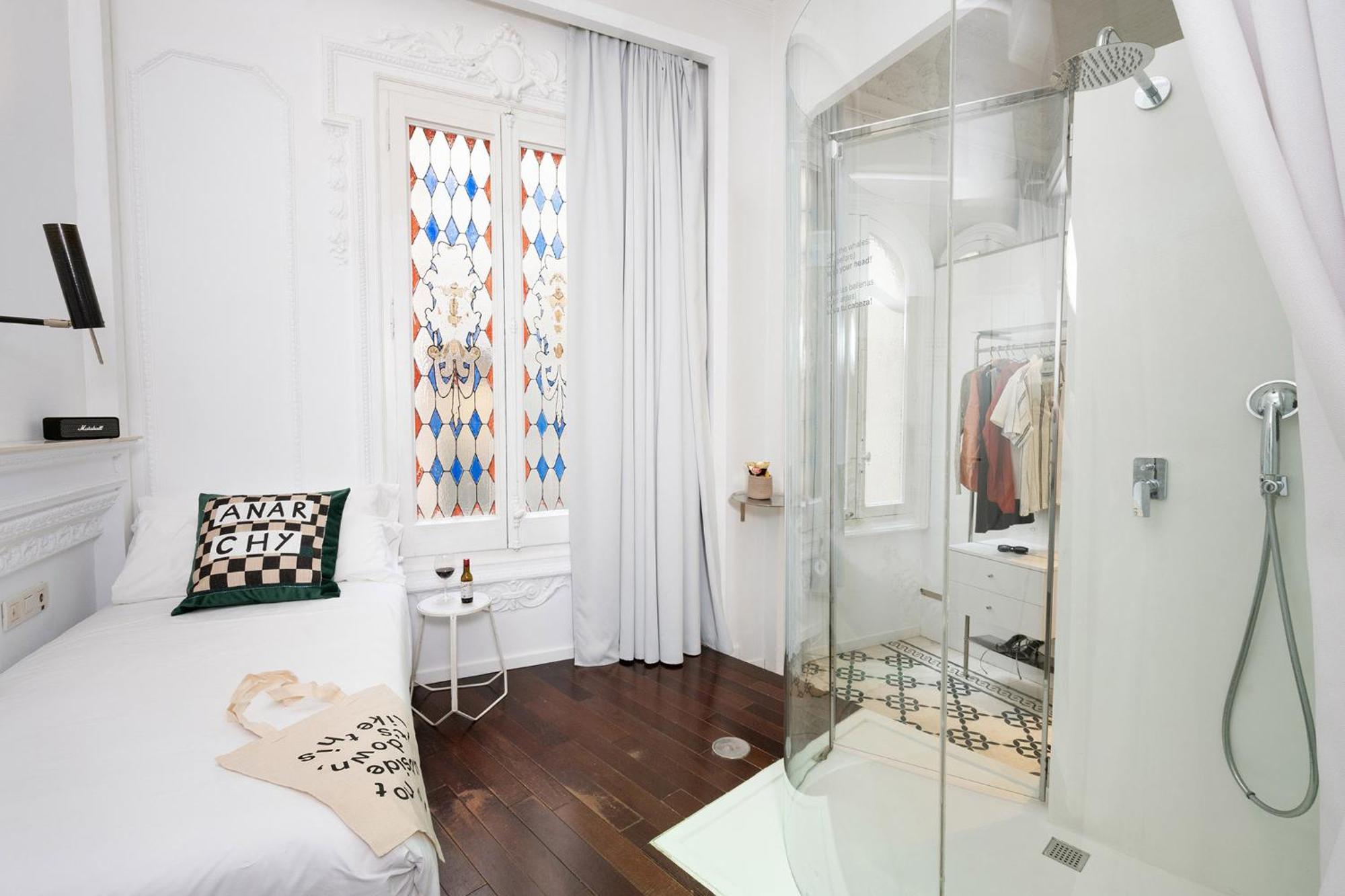 Chic & Basic Born Boutique Hotel Барселона Экстерьер фото