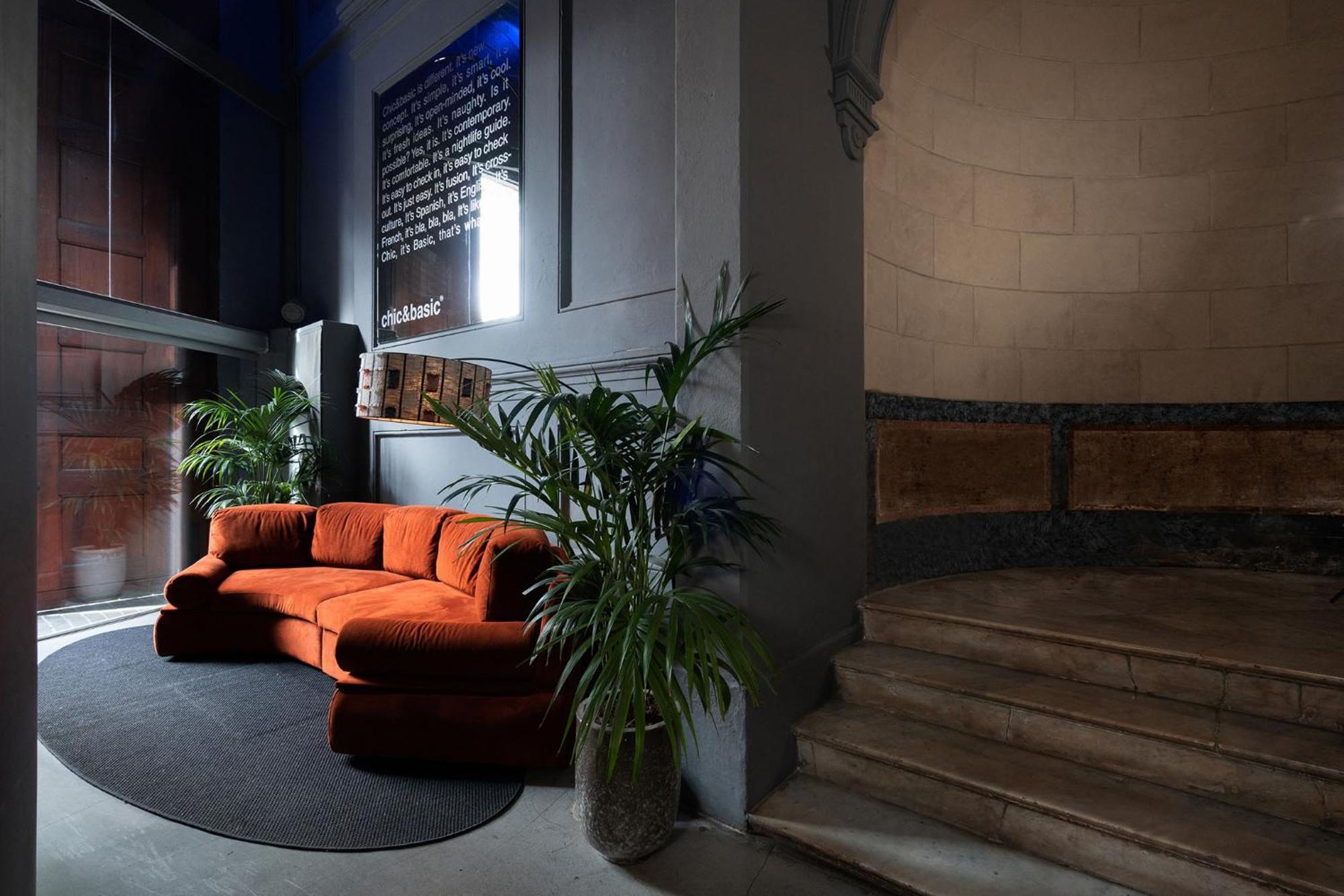 Chic & Basic Born Boutique Hotel Барселона Экстерьер фото