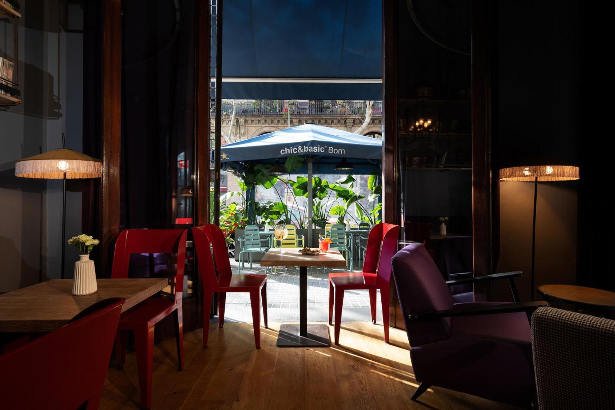 Chic & Basic Born Boutique Hotel Барселона Экстерьер фото