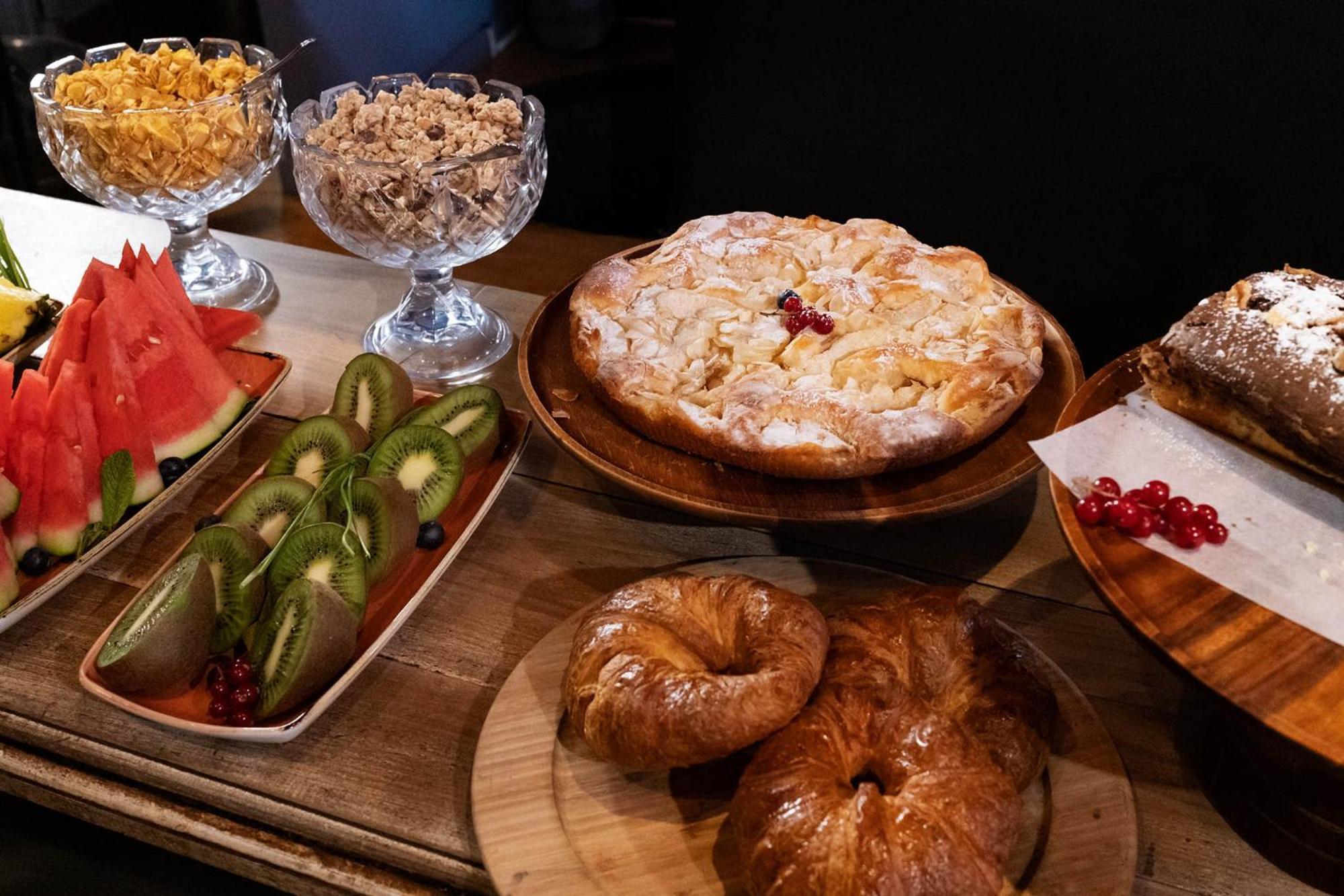 Chic & Basic Born Boutique Hotel Барселона Экстерьер фото