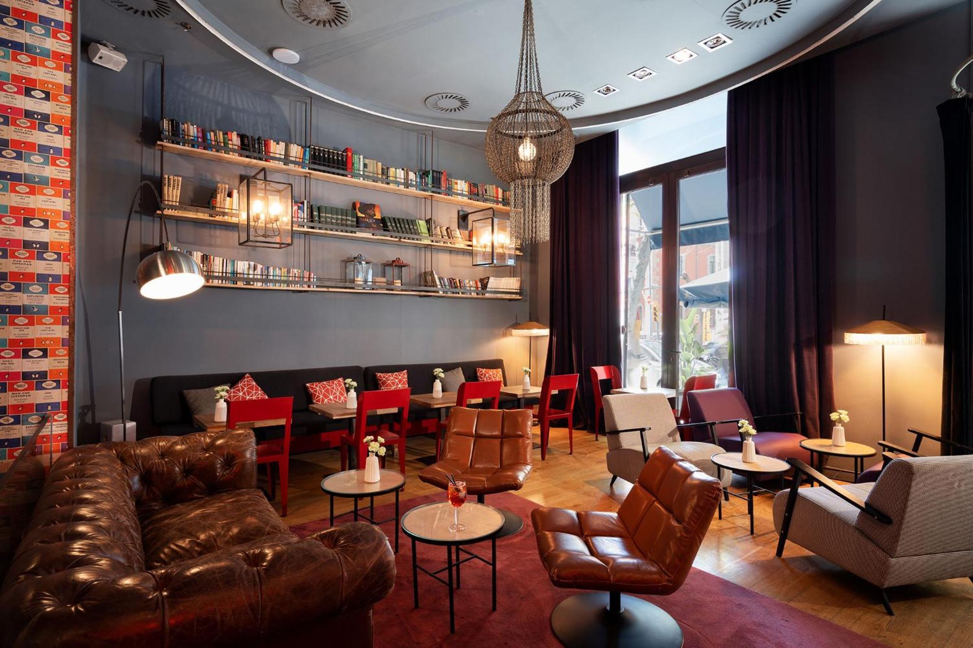 Chic & Basic Born Boutique Hotel Барселона Экстерьер фото