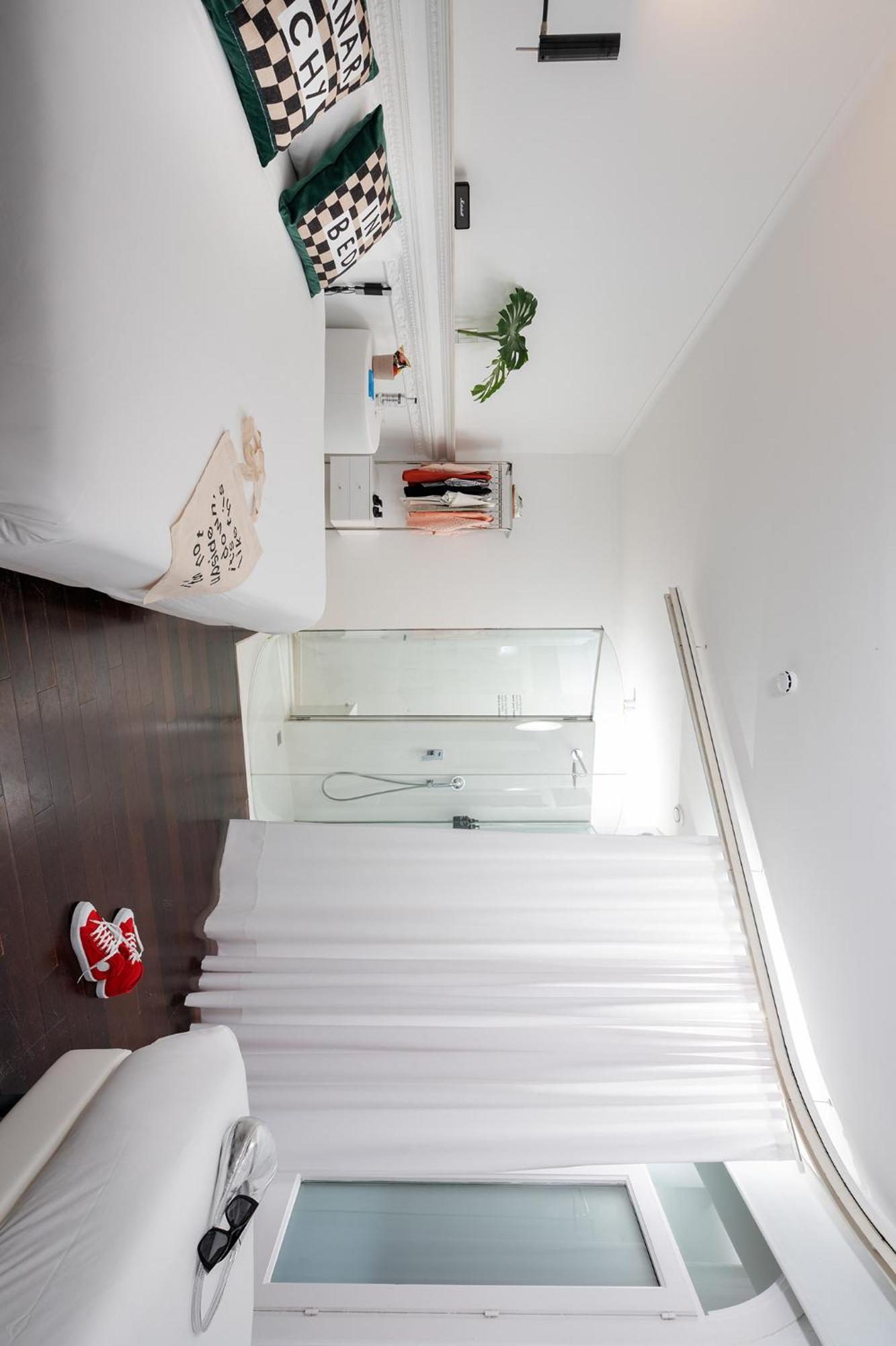 Chic & Basic Born Boutique Hotel Барселона Экстерьер фото