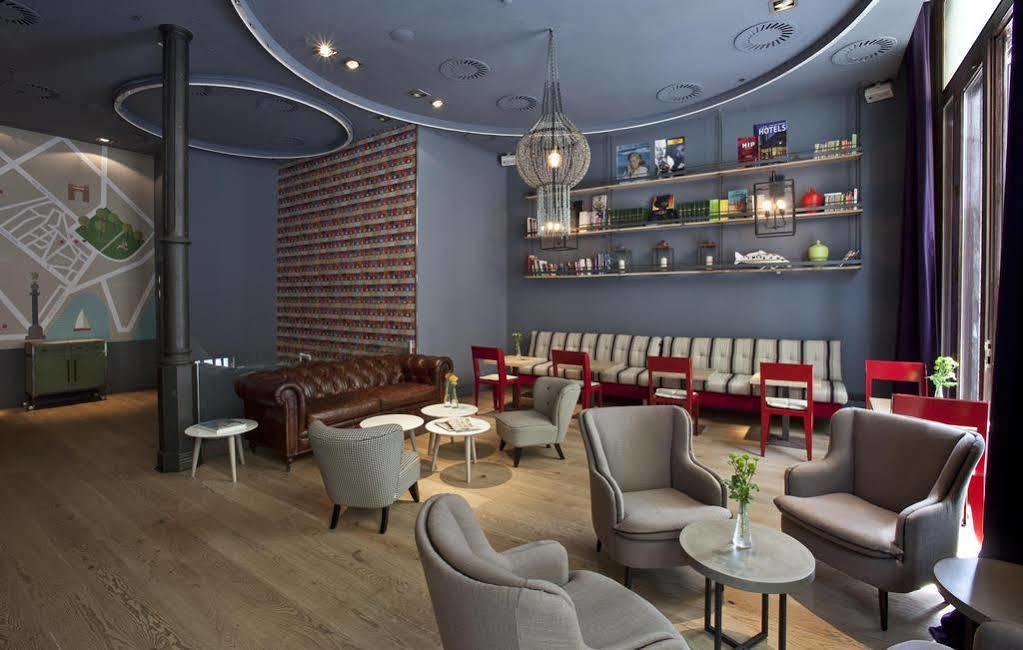 Chic & Basic Born Boutique Hotel Барселона Экстерьер фото