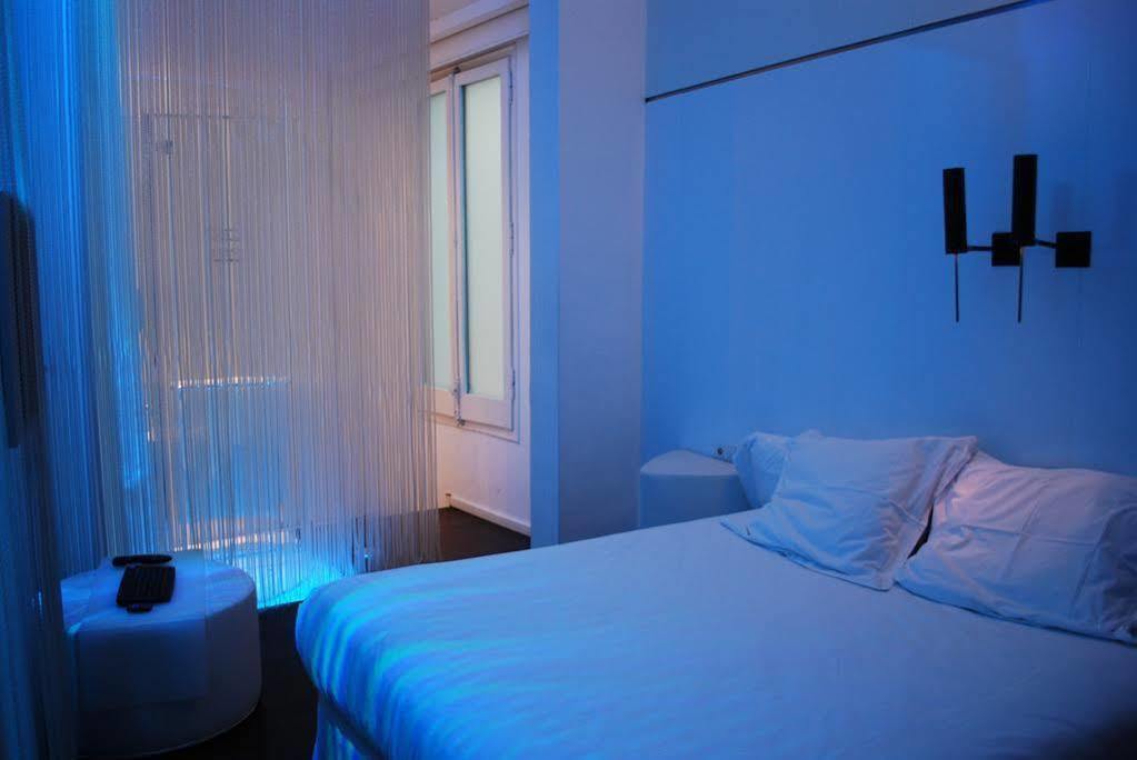 Chic & Basic Born Boutique Hotel Барселона Экстерьер фото
